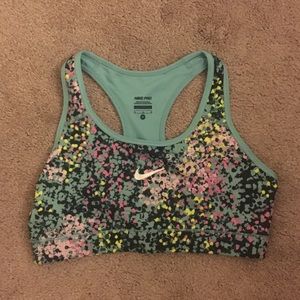 Nike Pro Sports Bra